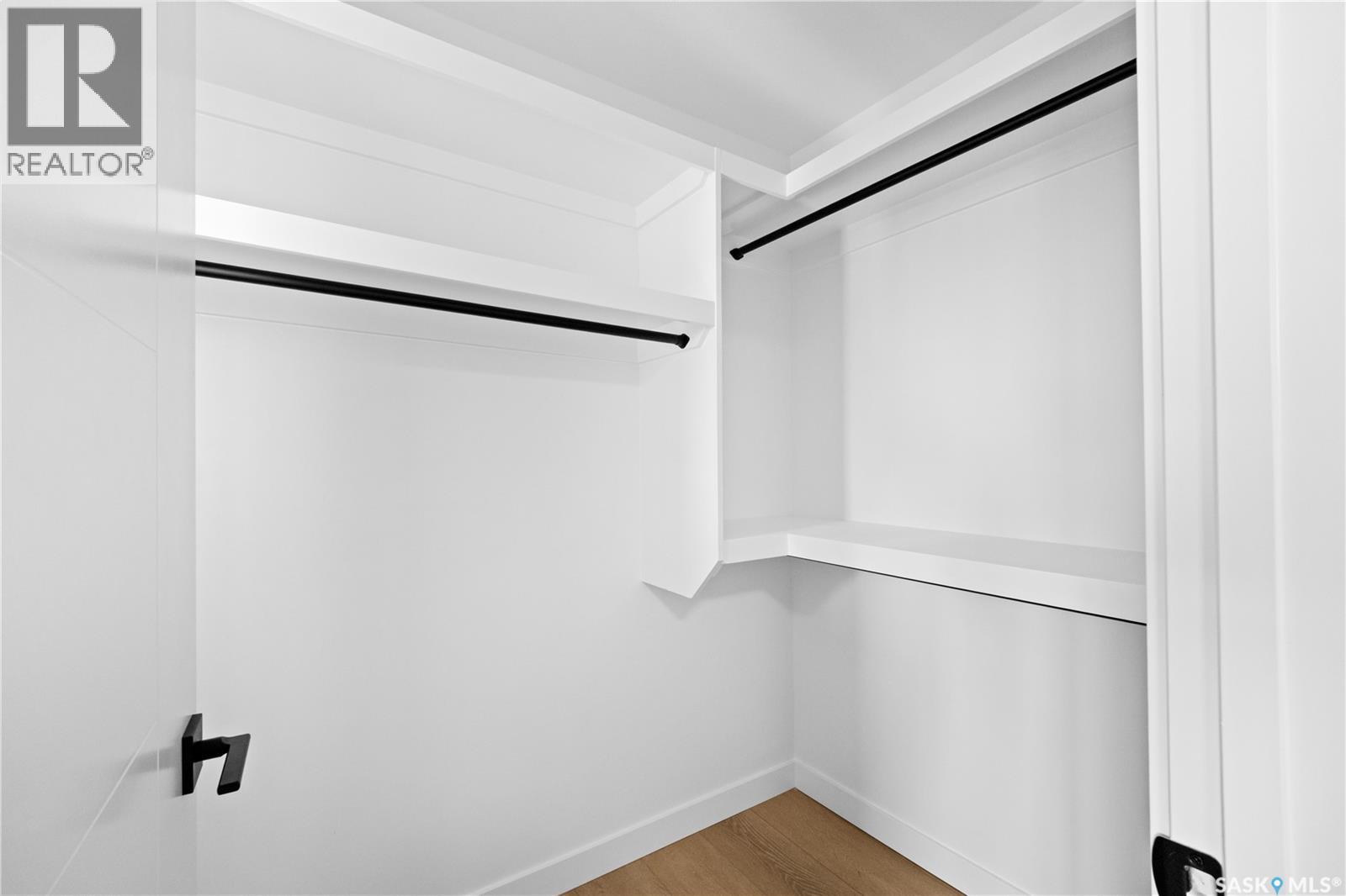 243 Leskiw LANE - 26