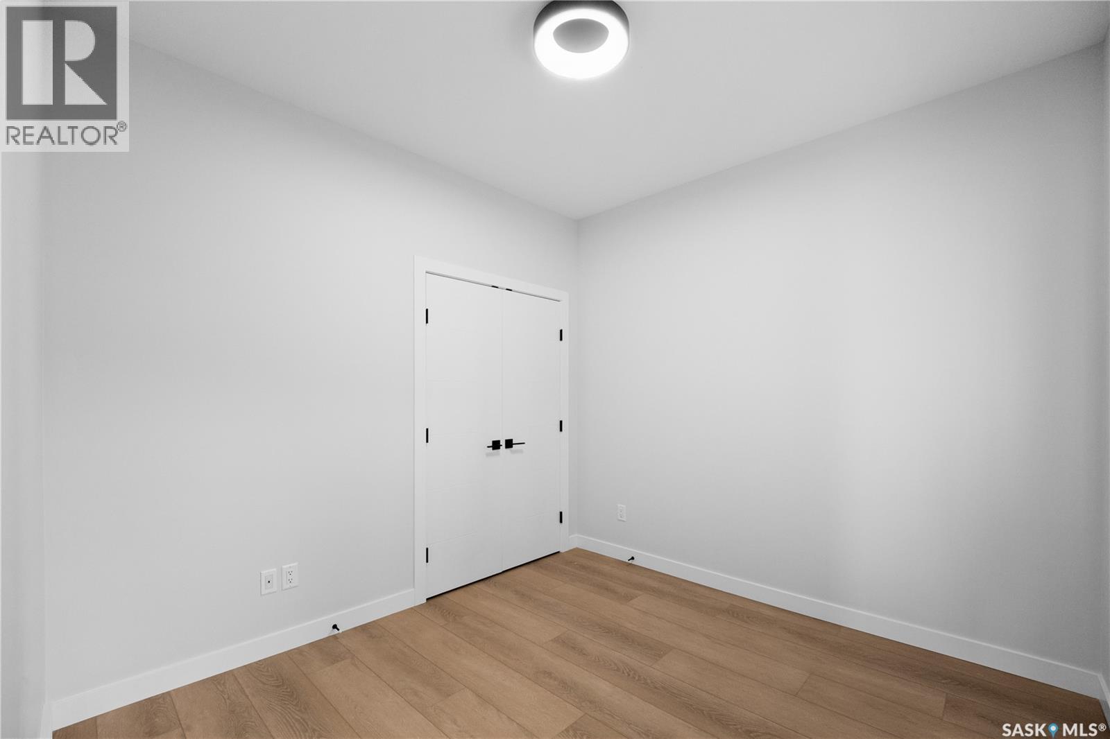 243 Leskiw LANE - 44