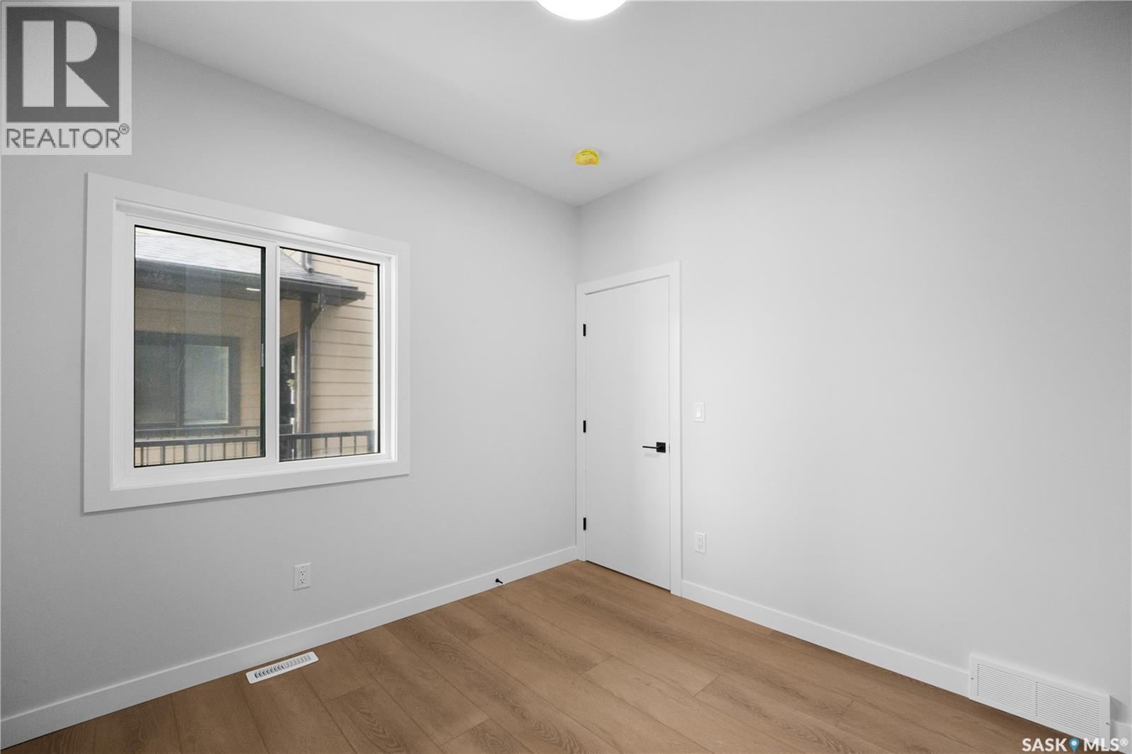 243 Leskiw LANE - 45