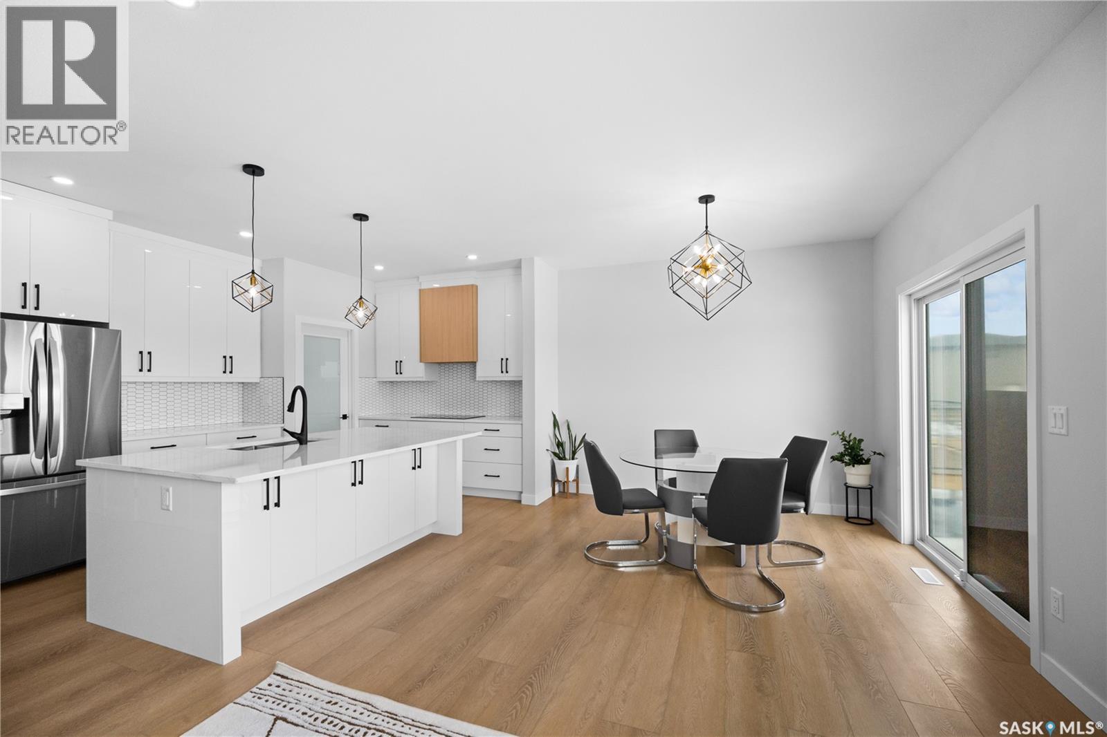243 Leskiw LANE - 5