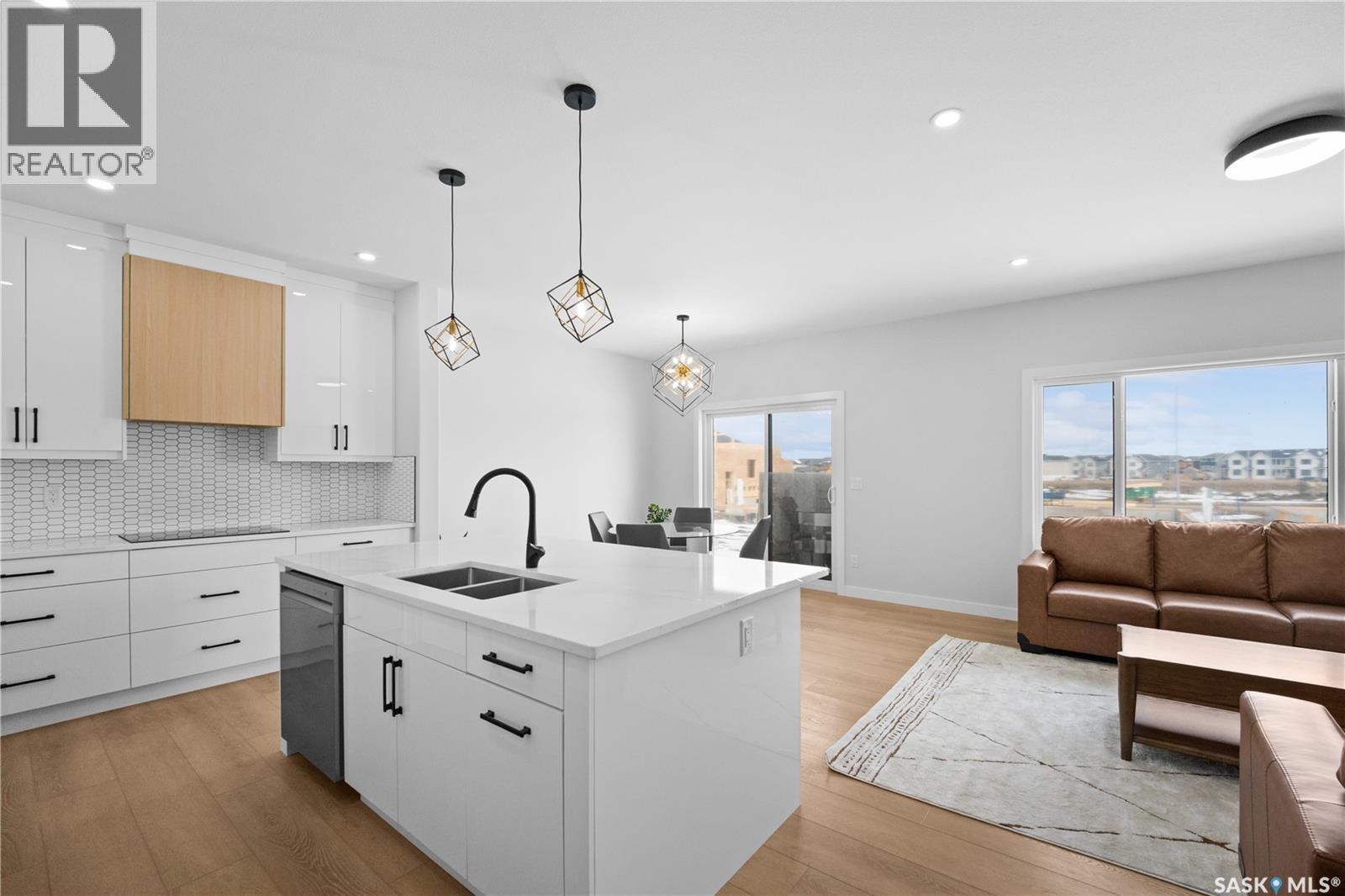 243 Leskiw LANE - 6