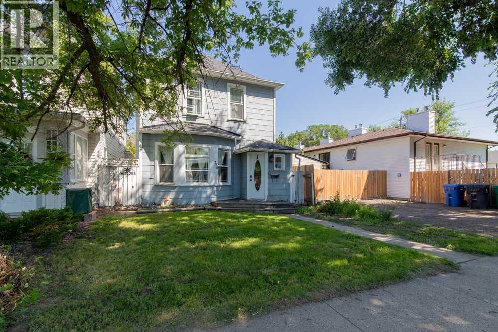 725 6 Street S - 2
