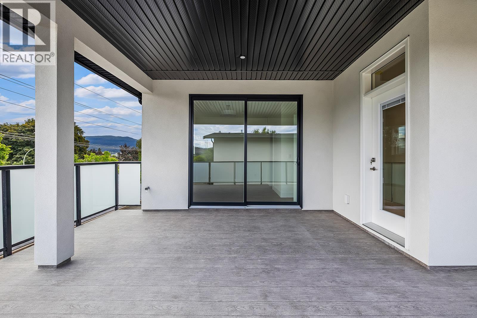 #3 662 Birch Avenue - Image 44