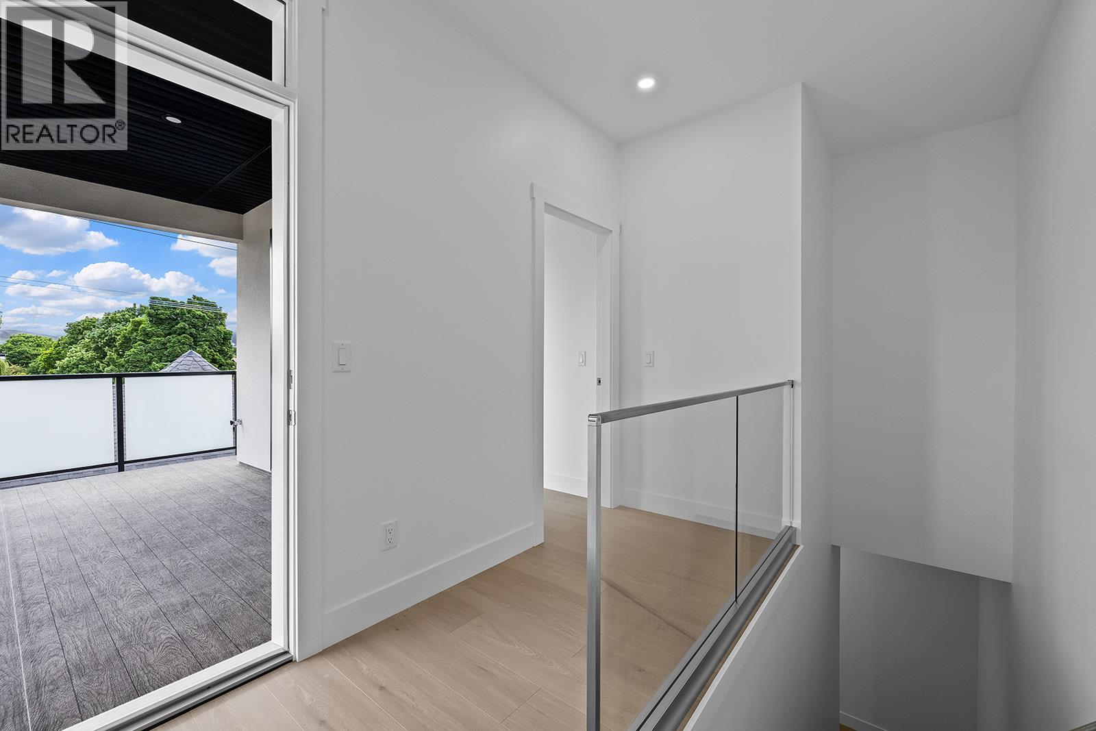 #3 662 Birch Avenue - Image 36