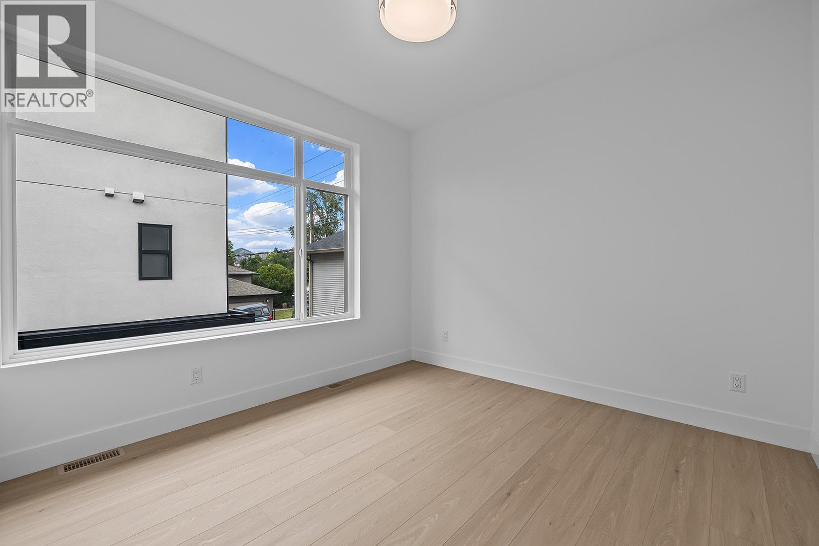 #3 662 Birch Avenue - 28