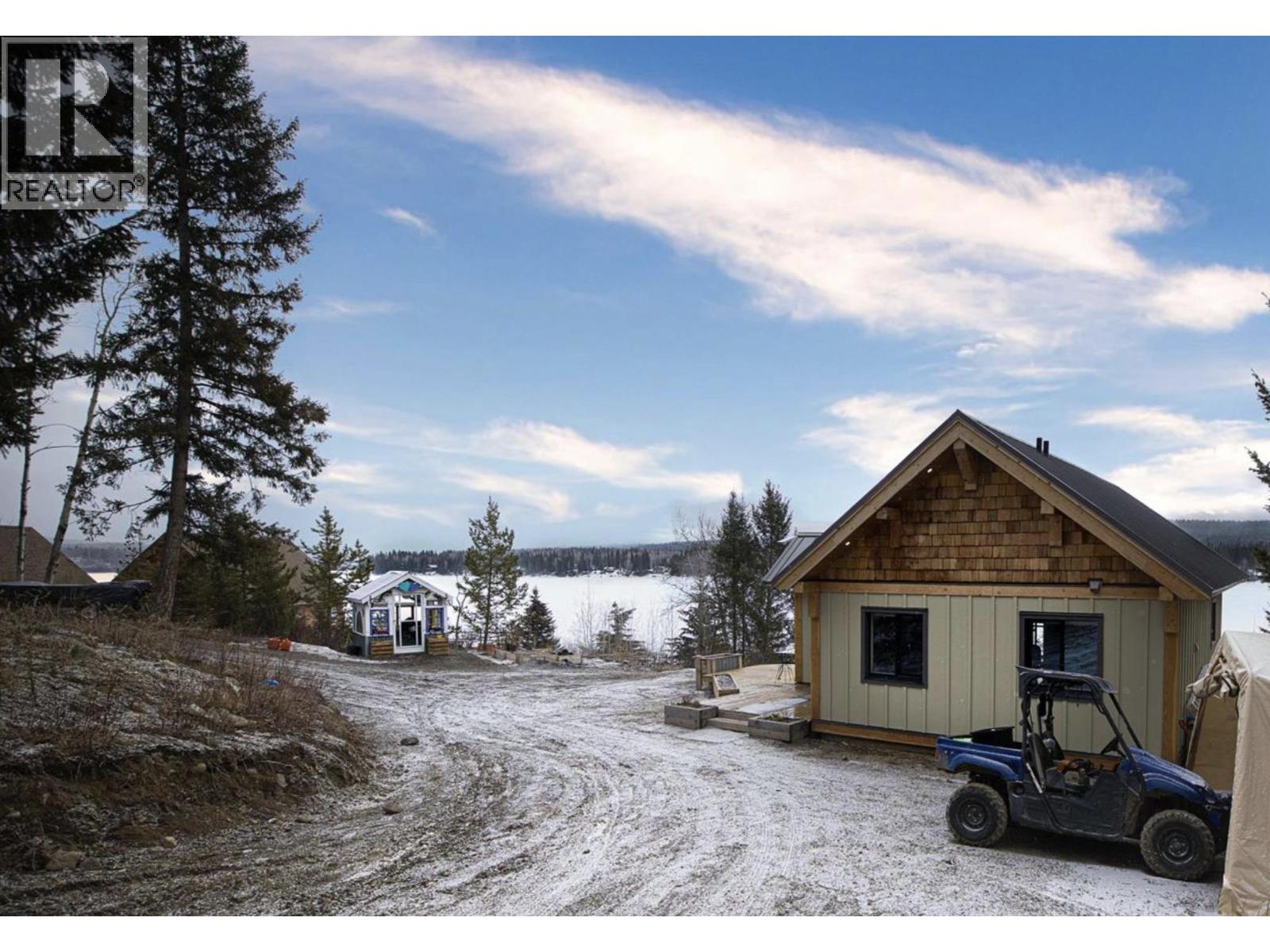 6656 NORTH SHORE HORSE LAKE ROAD - Image 28