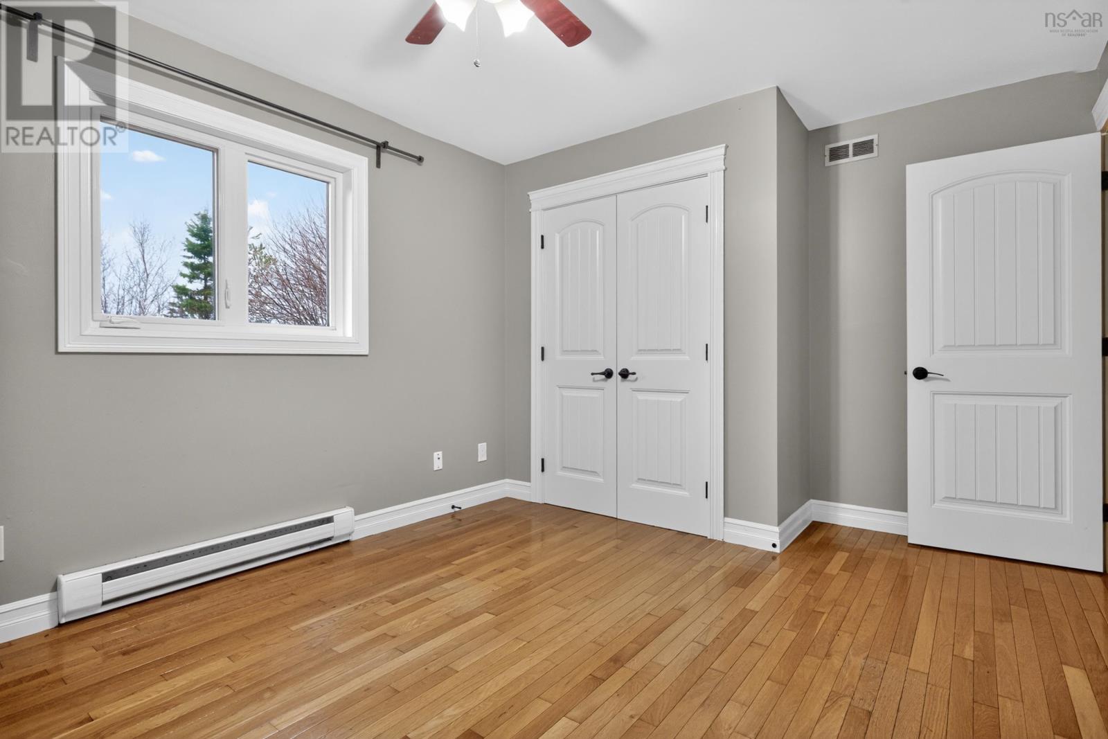 144 Pinewood Crescent - 29