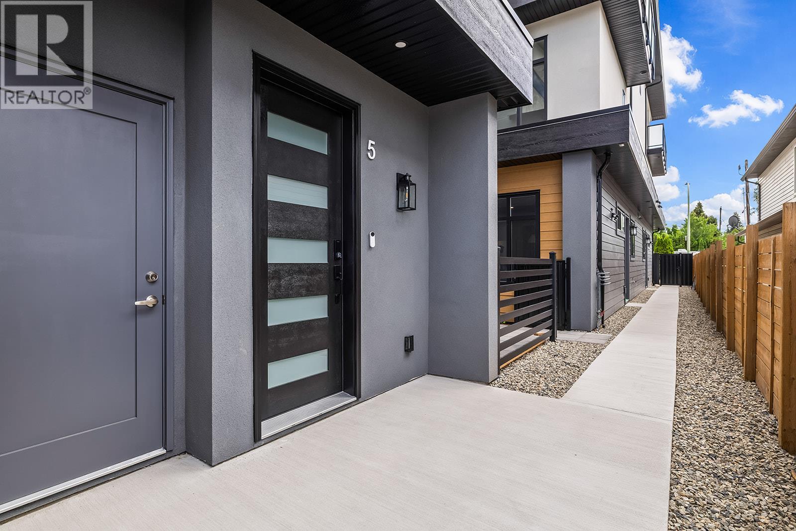 #5 662 Birch Avenue - 49