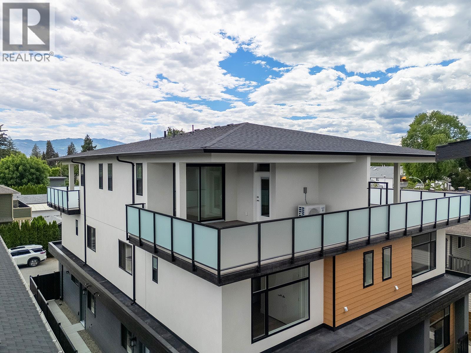 #5 662 Birch Avenue - 1