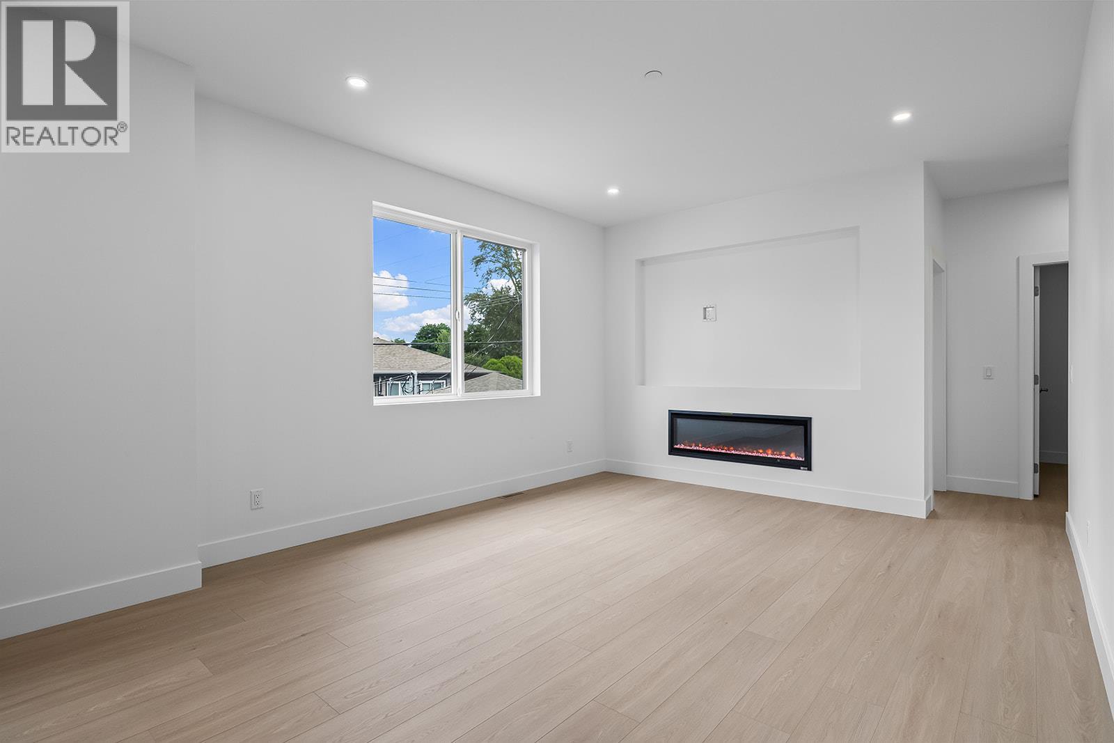 #5 662 Birch Avenue - 11