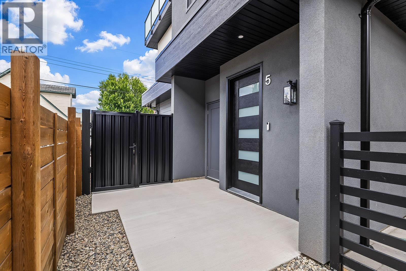#5 662 Birch Avenue - Image 48