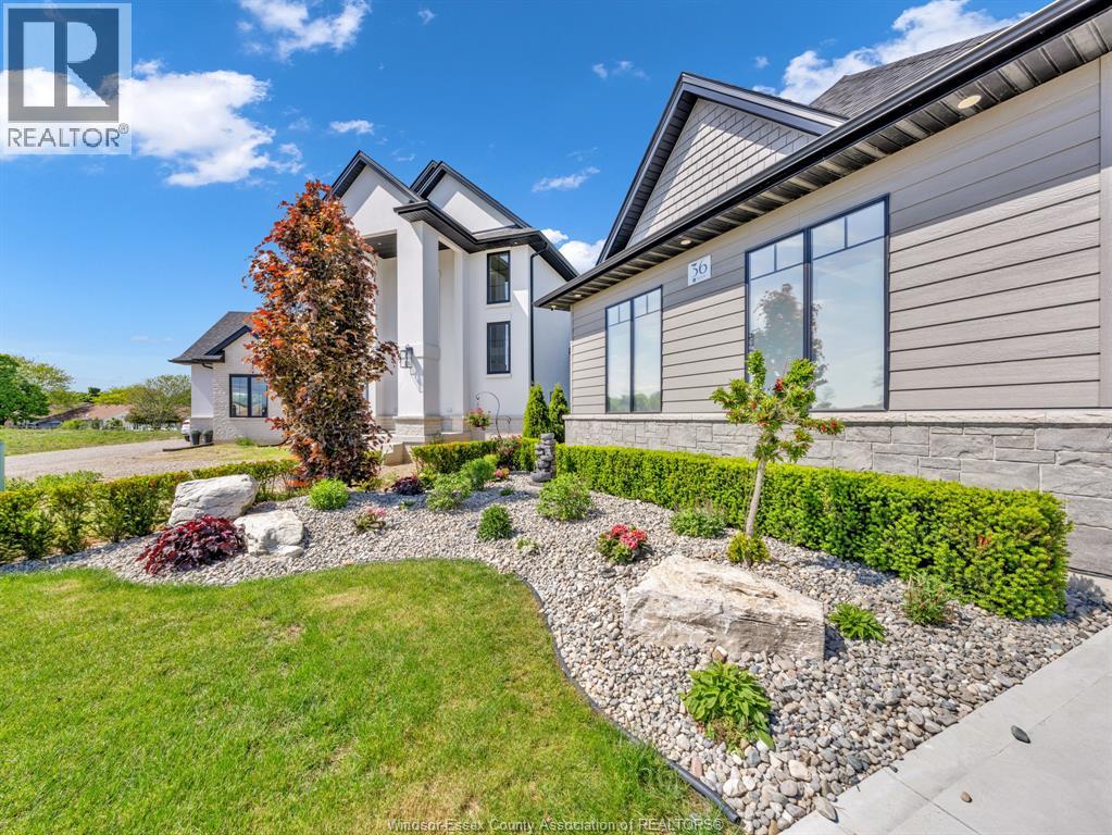 36 MANUEL COURT - 2