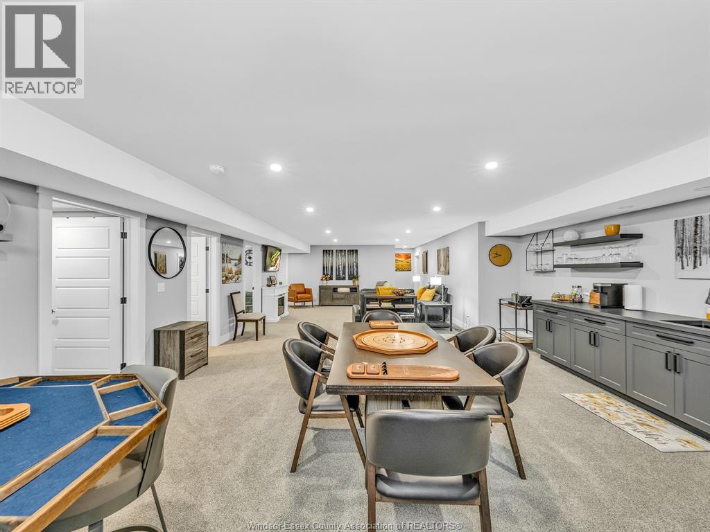 36 MANUEL COURT - 30