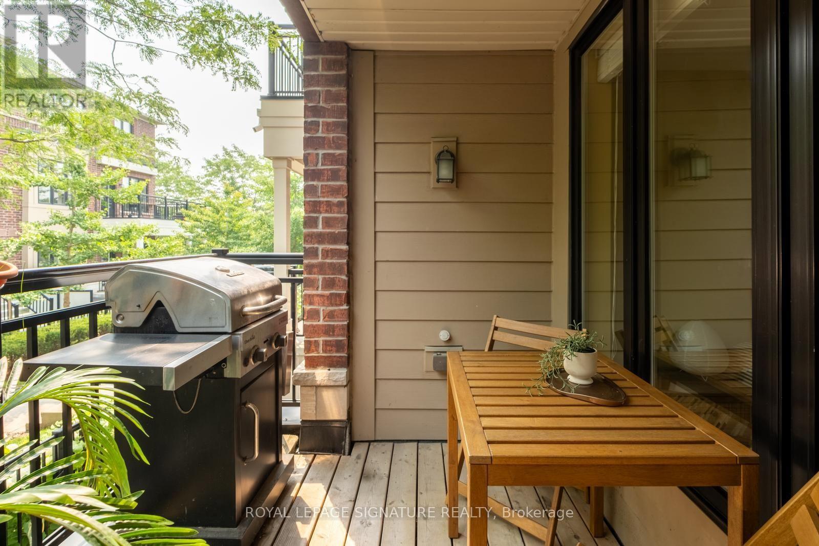 #81 30 CARNATION AVENUE - 28