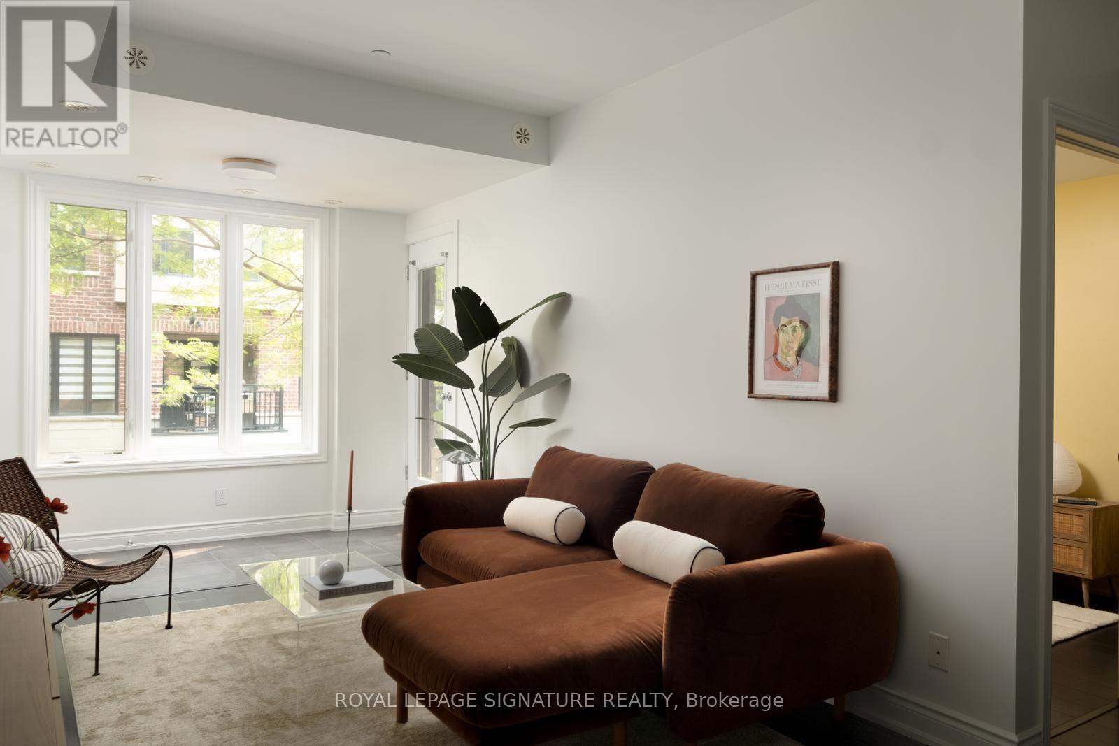 #81 30 CARNATION AVENUE - 4