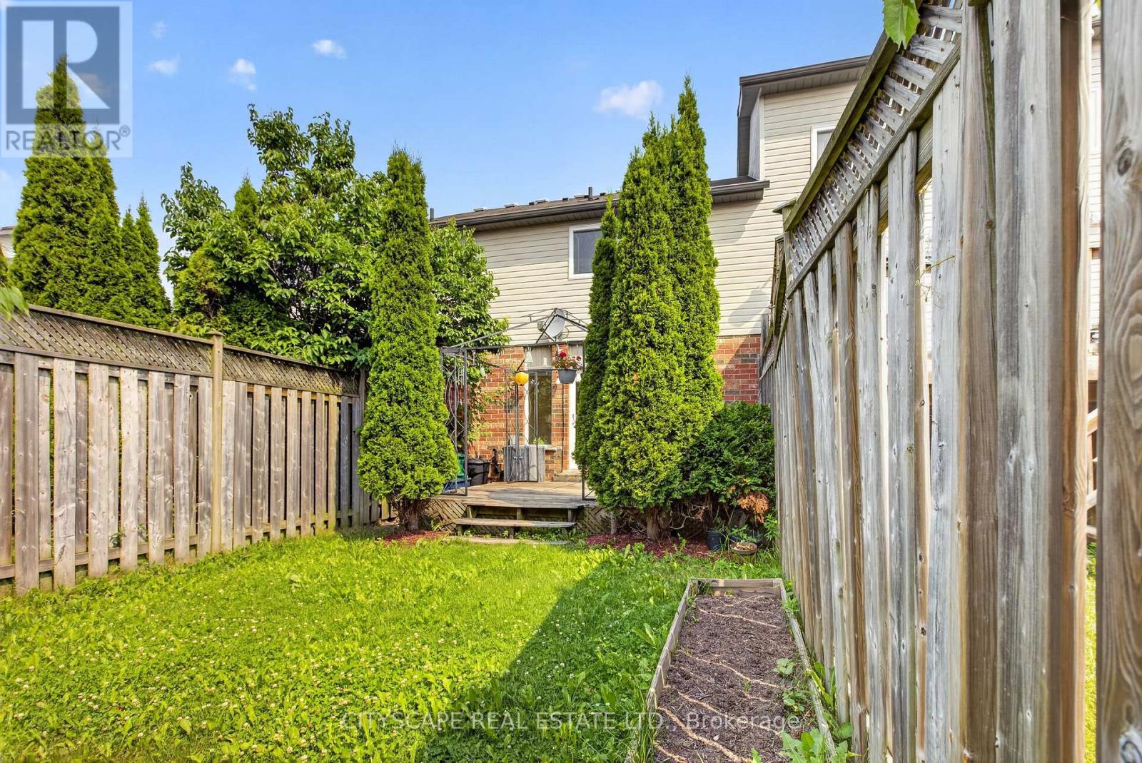 244 SOPHIA CRESCENT - Image 42