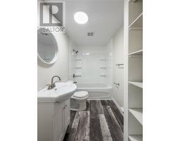 33-35 Markland Road thumbnail 36