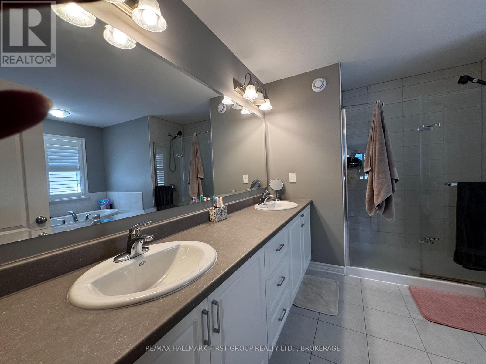 1098 WOODHAVEN DRIVE - 31