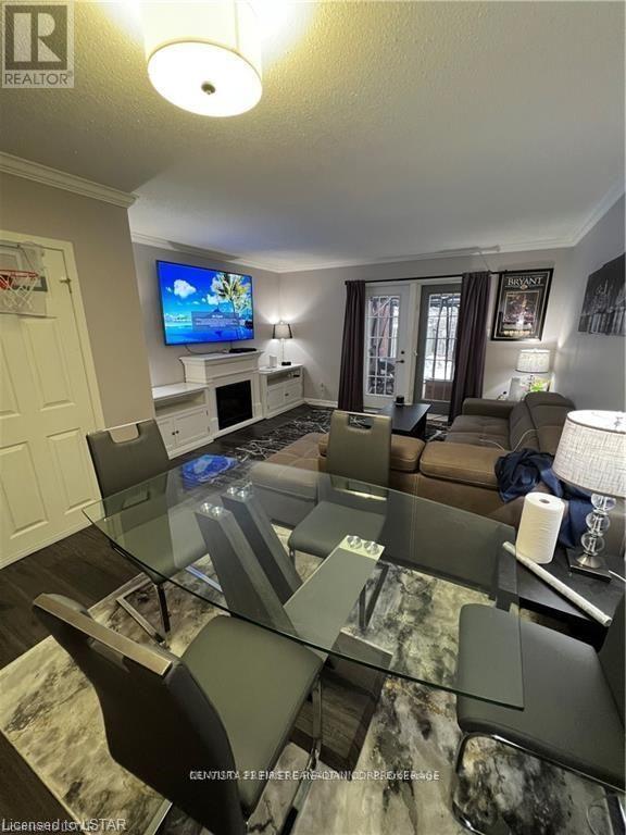 #60 44 HOMESTEAD CRESCENT - 3