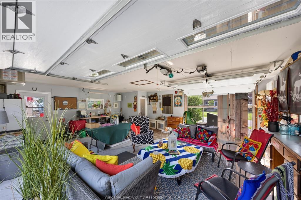 290 WAWA CRESCENT - 47