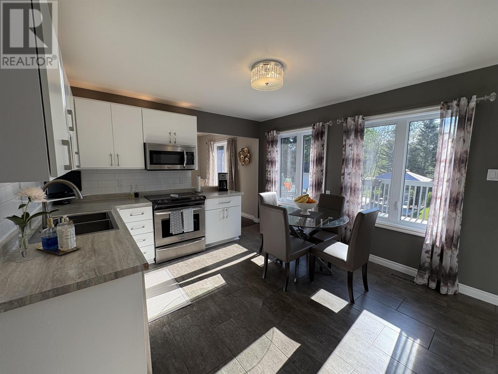 3130 Fairview AVE - 11