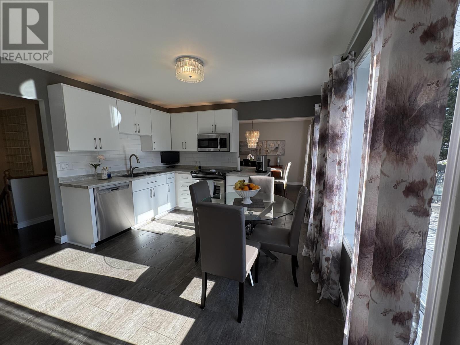 3130 Fairview AVE - 12
