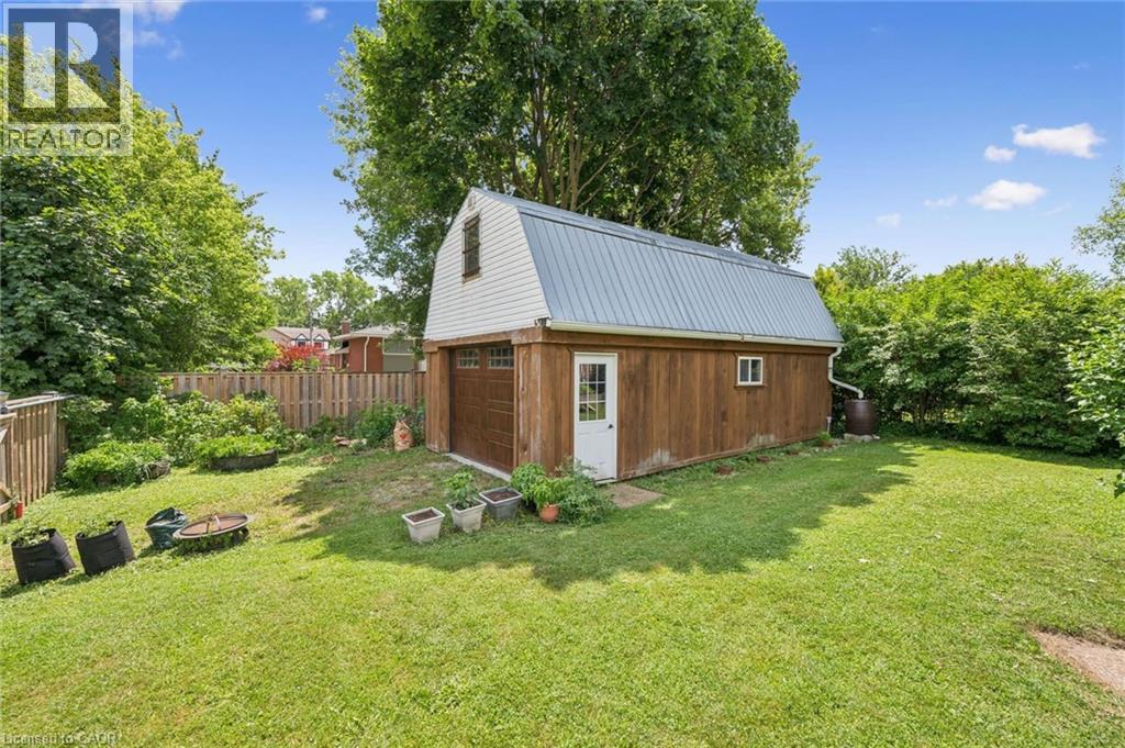 129 FLORENCE Avenue - 31