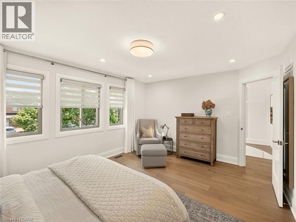 1253 STEPHENSON Drive - Image 20