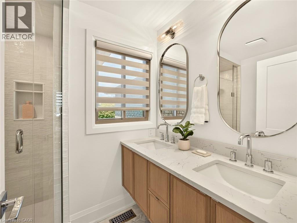 1253 STEPHENSON Drive - Image 21
