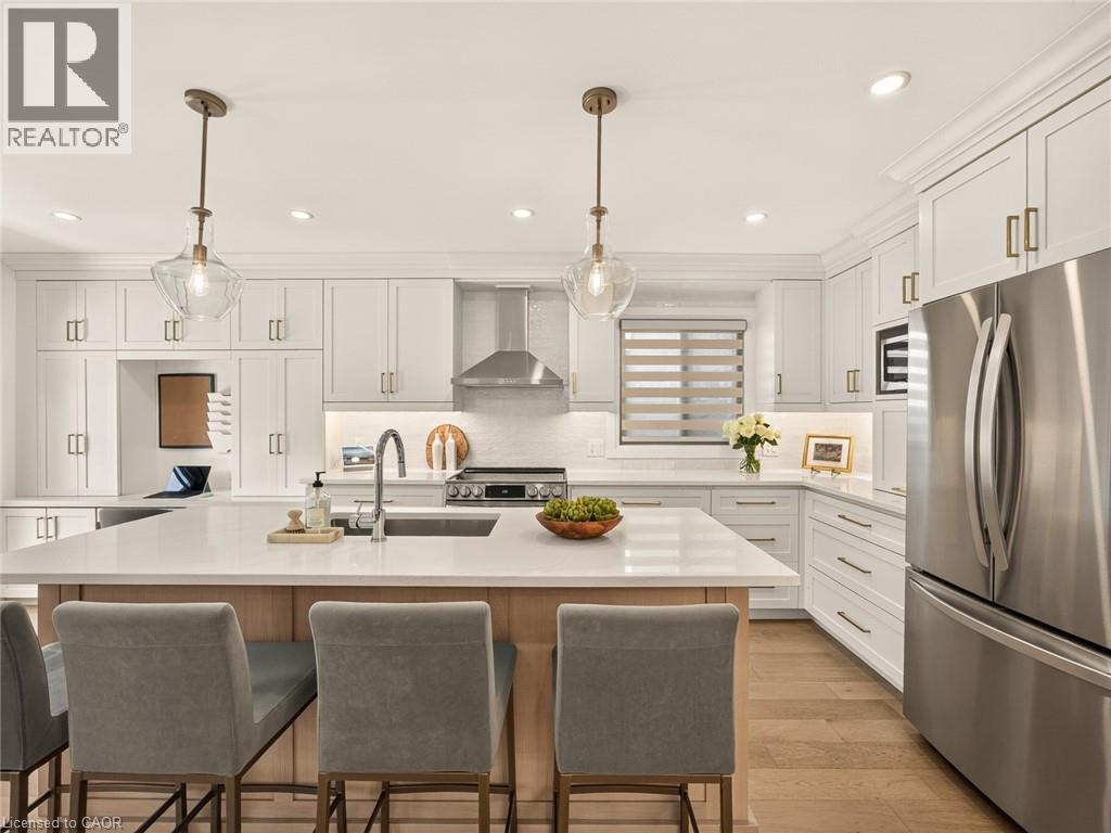 1253 STEPHENSON Drive - Image 13