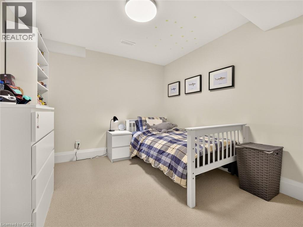 1253 STEPHENSON Drive - Image 27
