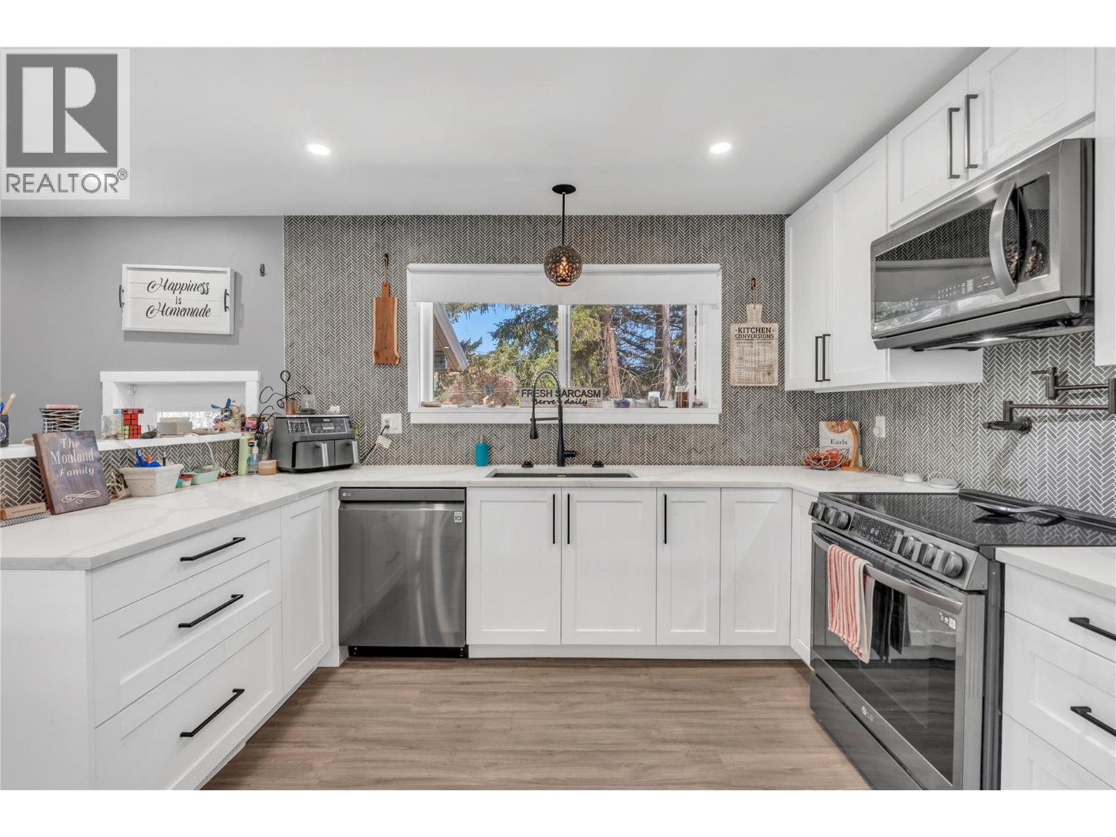 102 Ridgewood Drive - 19