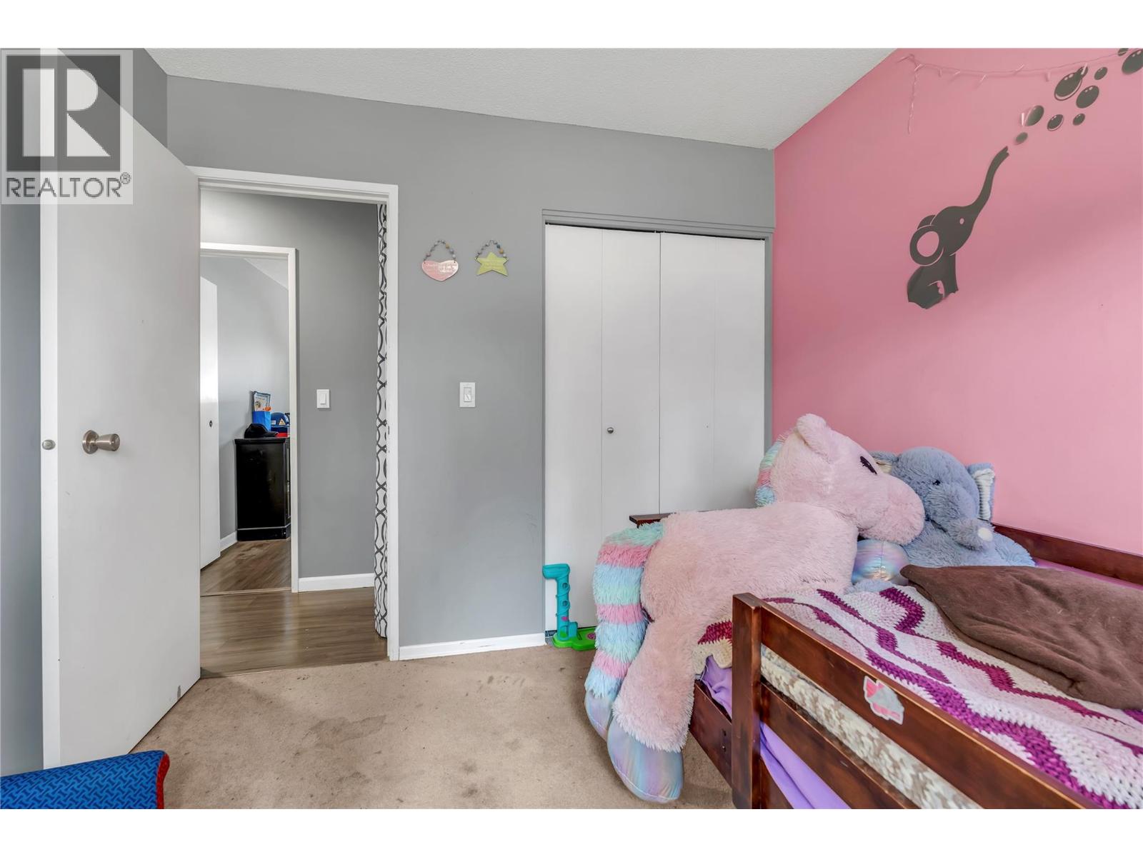 102 Ridgewood Drive - 27