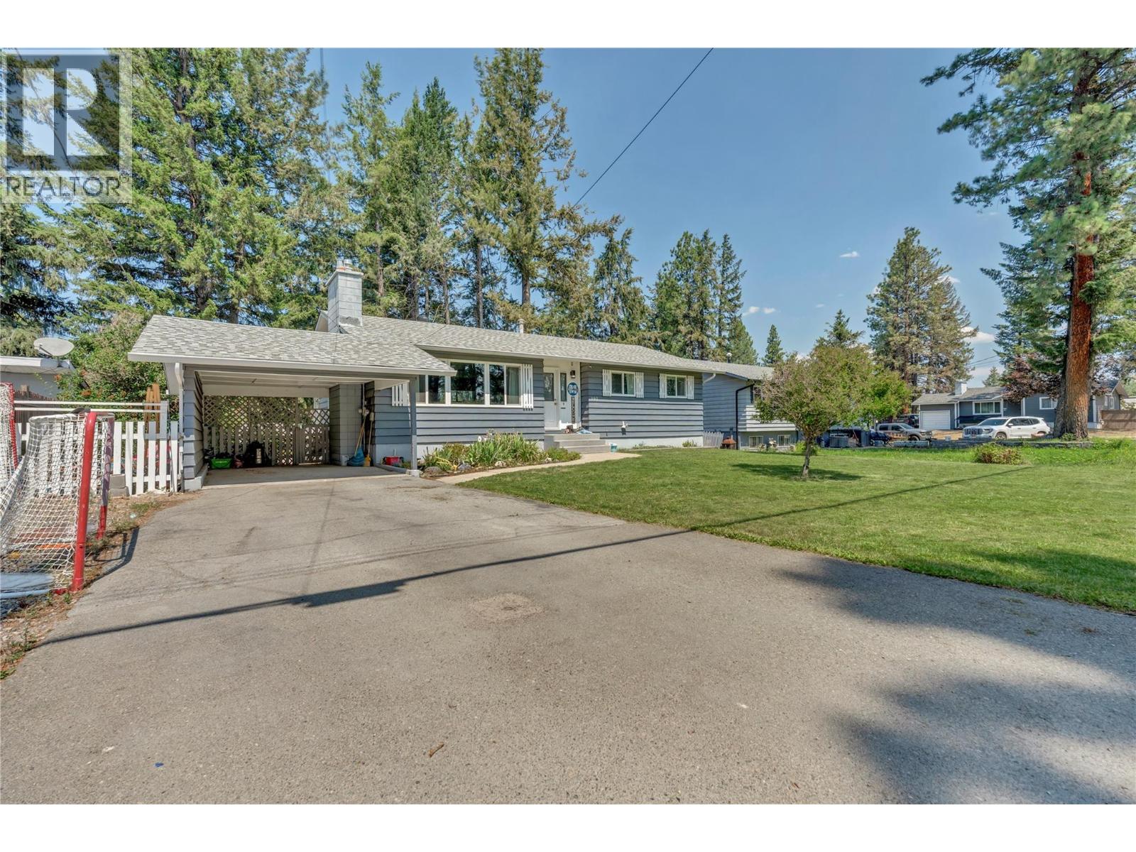 102 Ridgewood Drive - 1