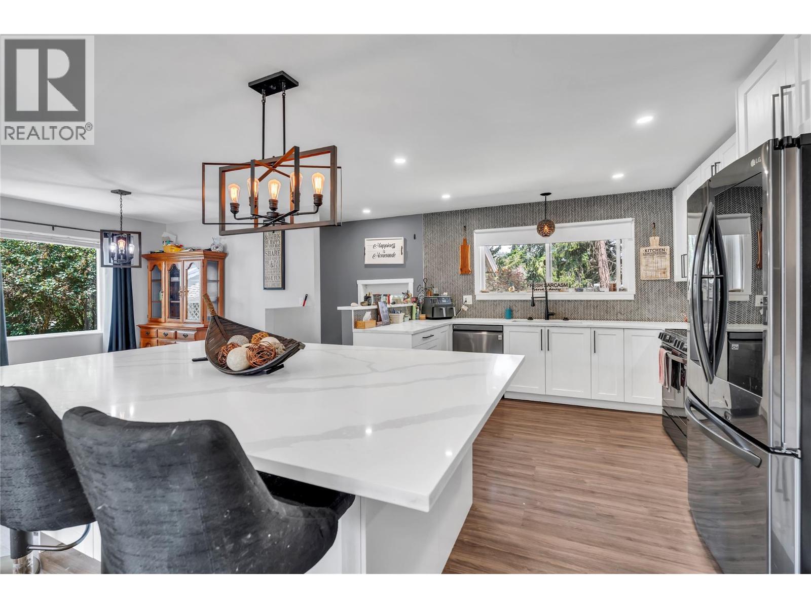 102 Ridgewood Drive - 18