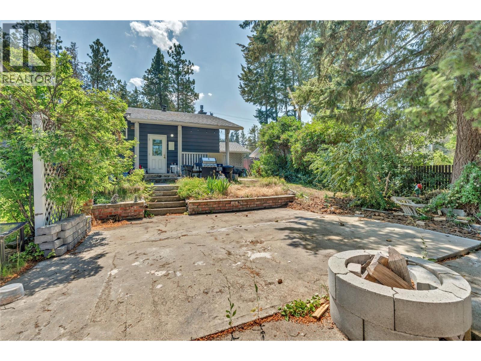 102 Ridgewood Drive - 4