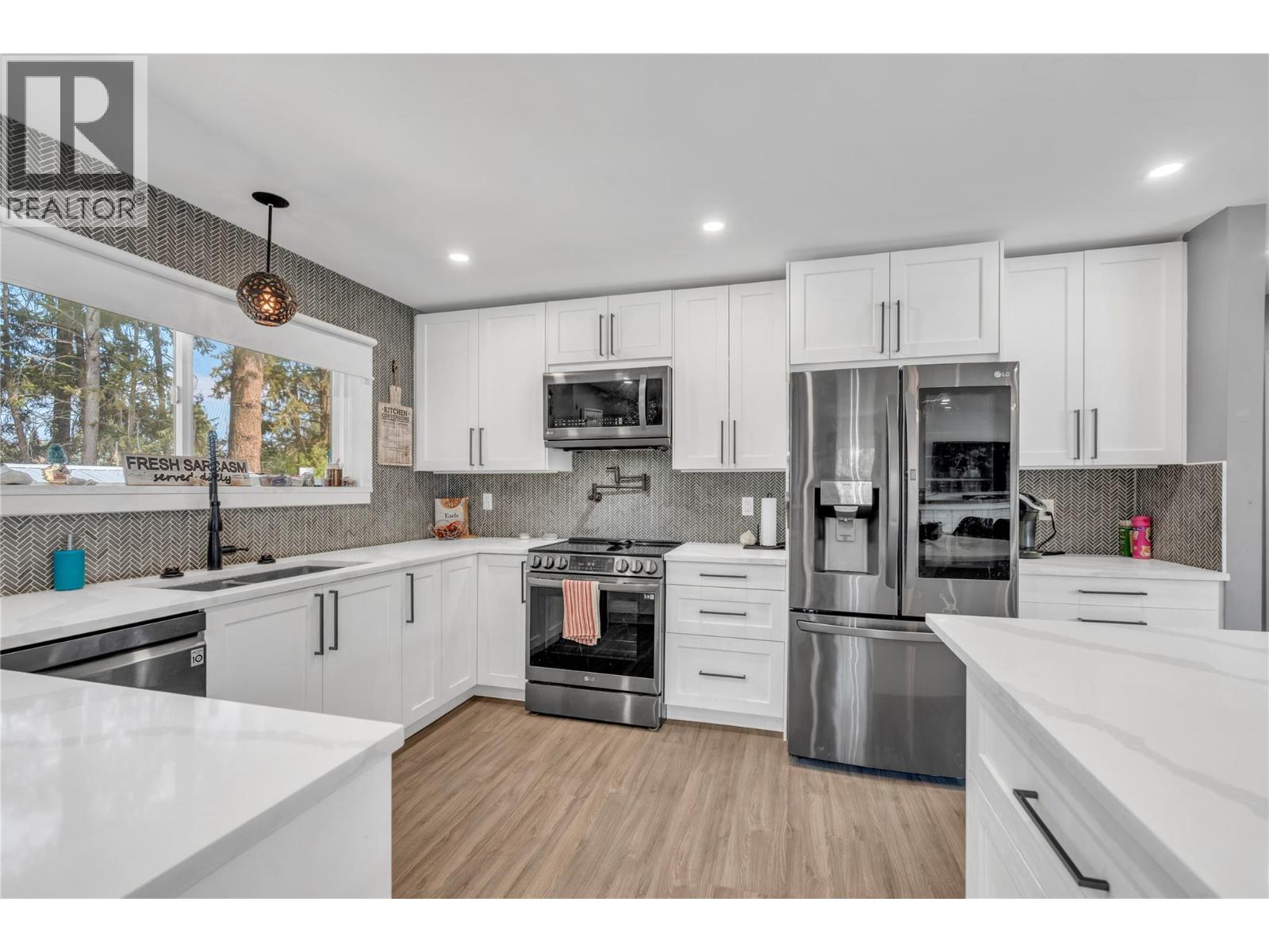 102 Ridgewood Drive - 21