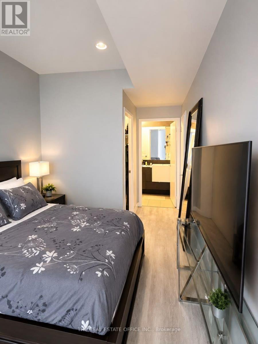 #202 151 DAN LECKIE WAY - 12