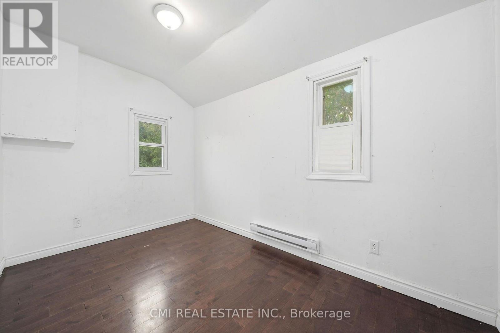 795 THIRD AVENUE - 16