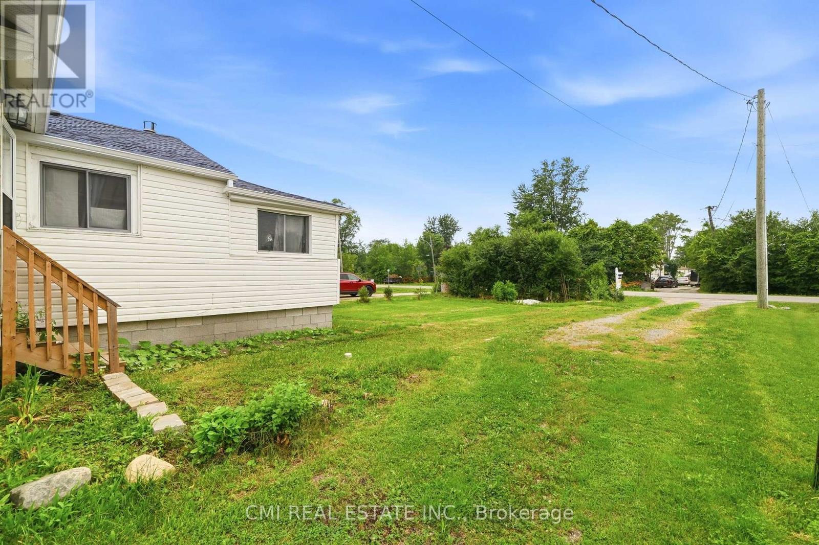 795 THIRD AVENUE - 21