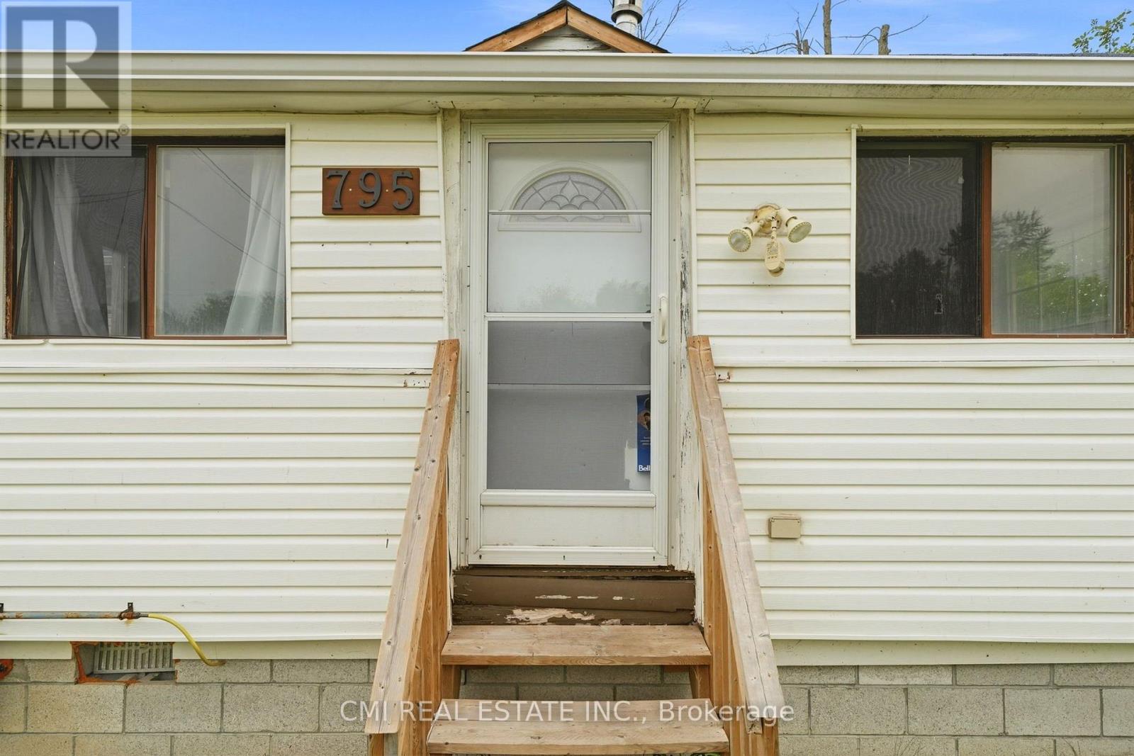 795 THIRD AVENUE - 5