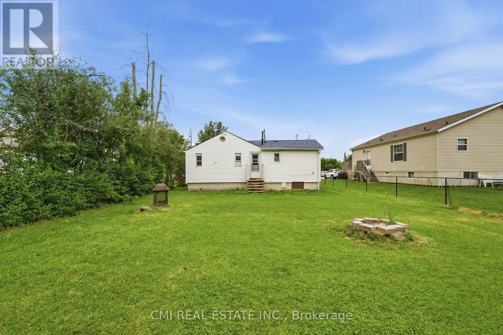 795 THIRD AVENUE - 25