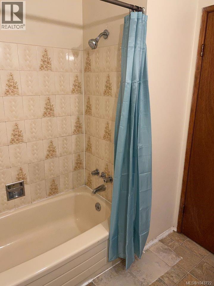 1146 Sluggett Rd - 11