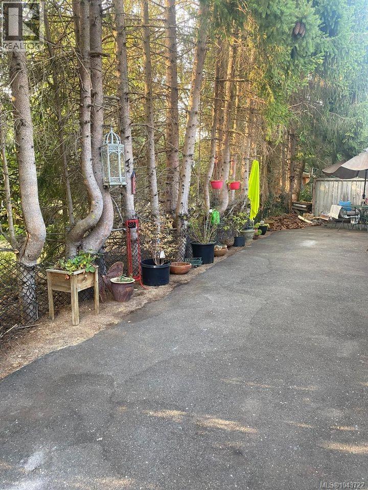 1146 Sluggett Rd - 15