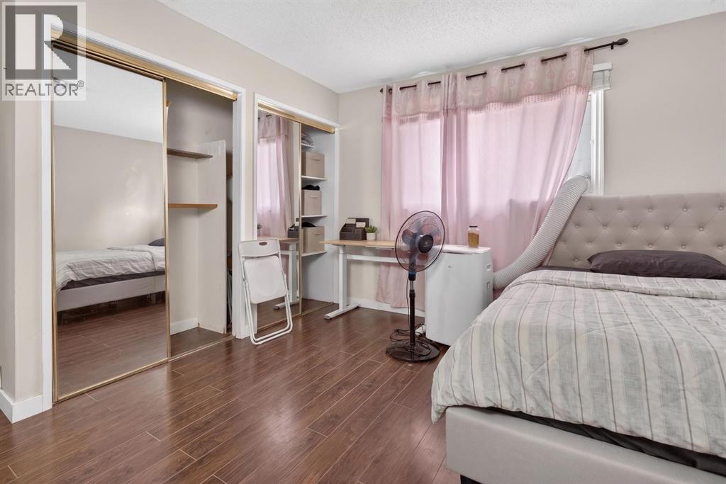 319 Rundlelawn Road NE - 11