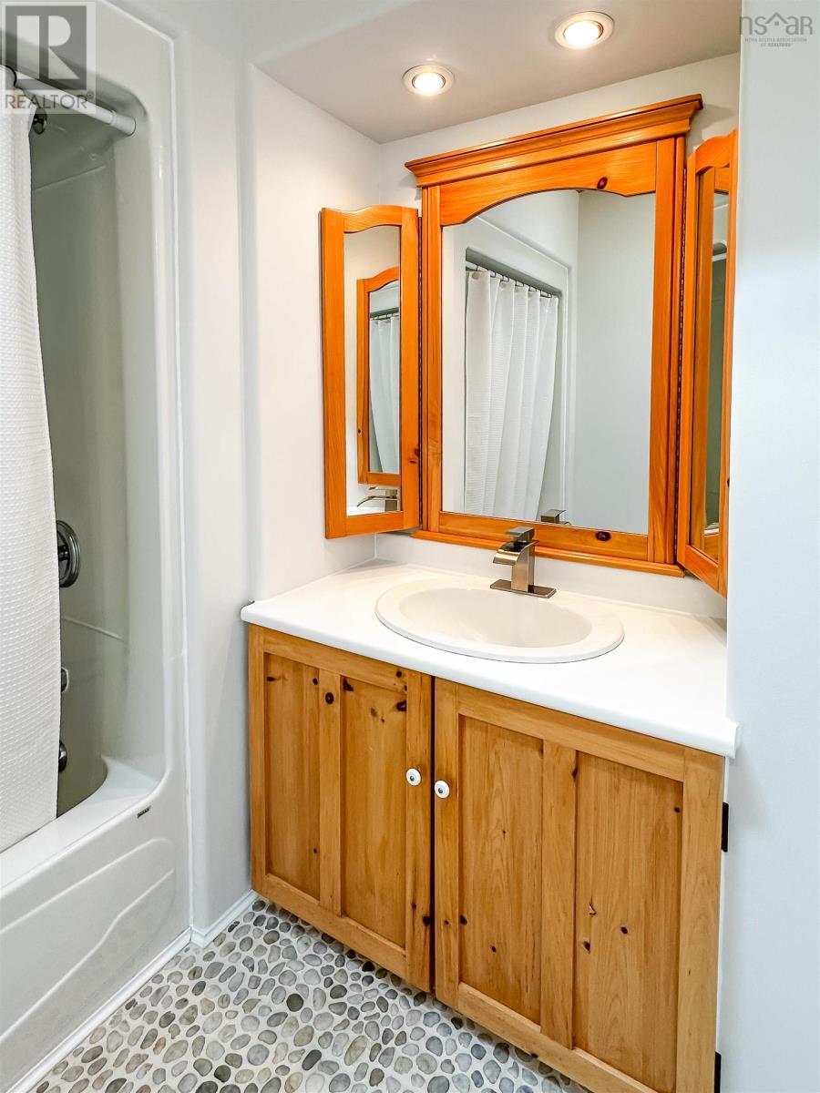 158 Spruce Drive - 21