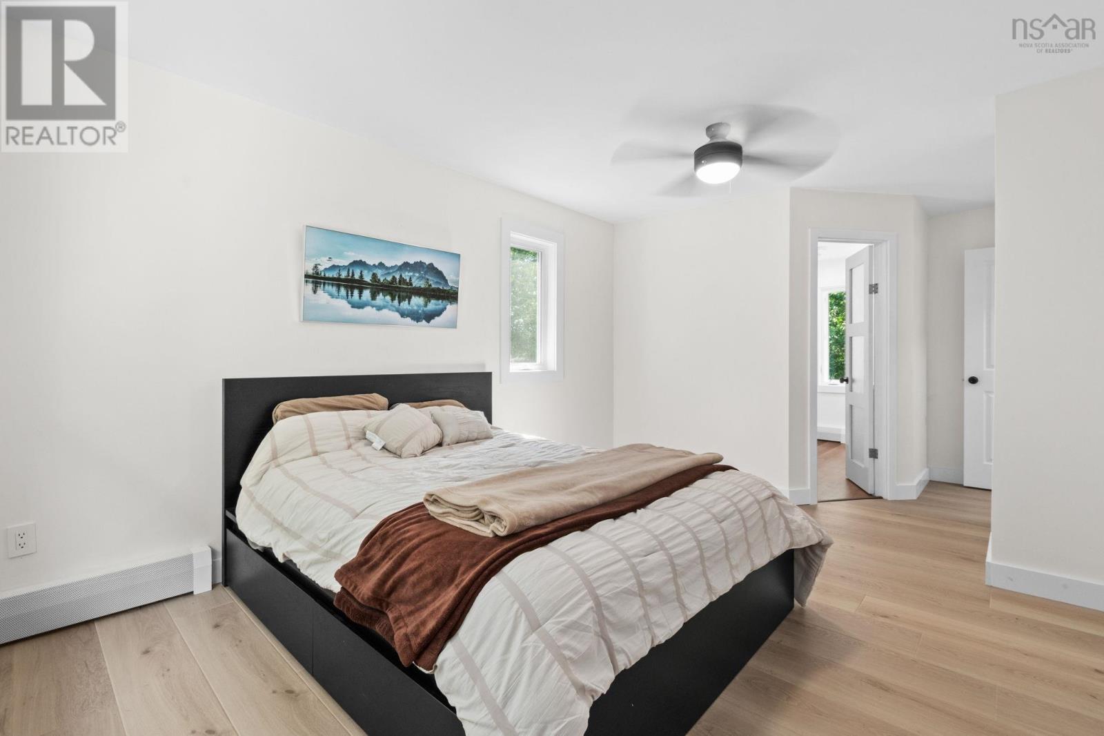 24 Confederation Avenue - 14