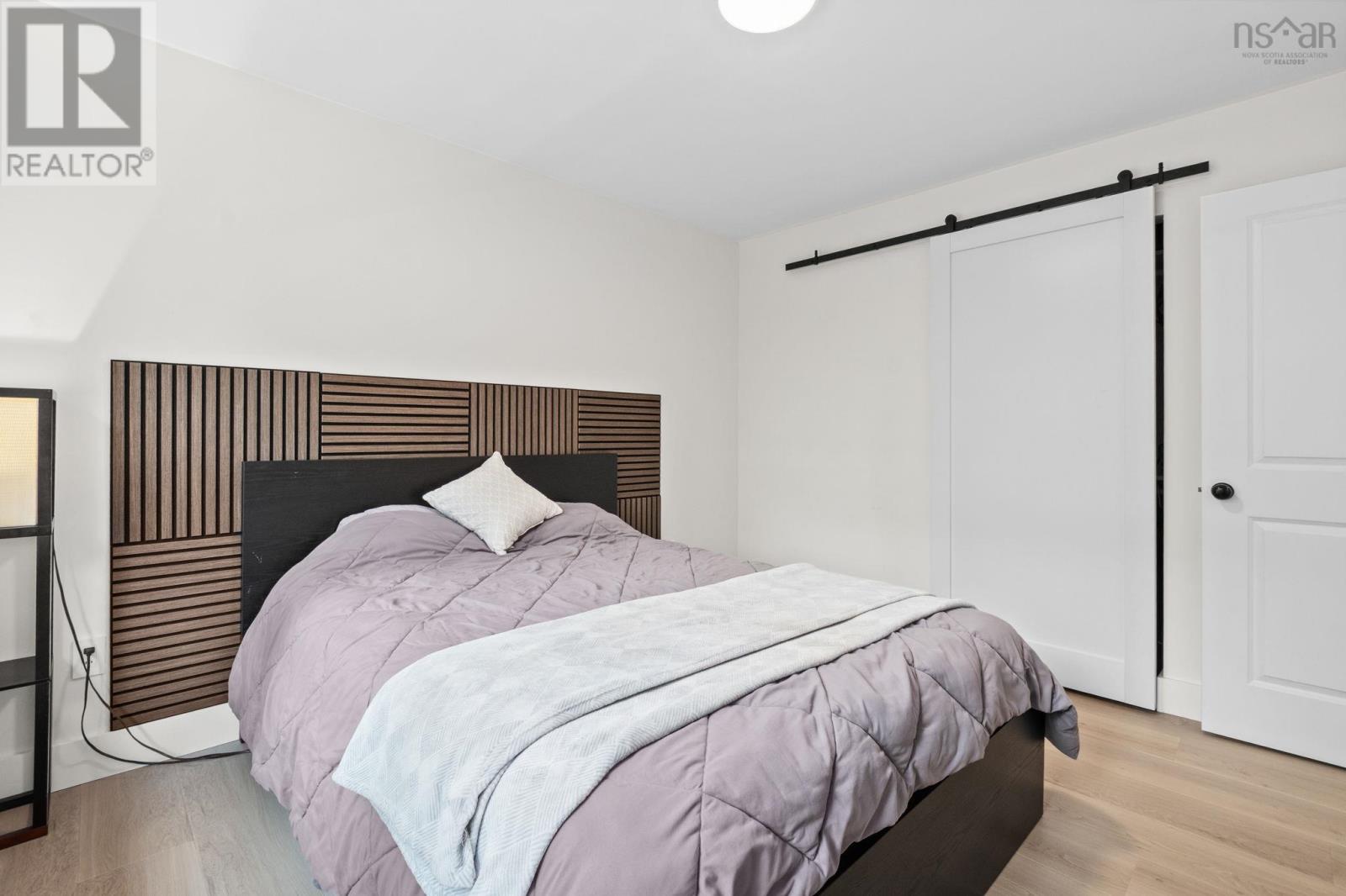 24 Confederation Avenue - 20