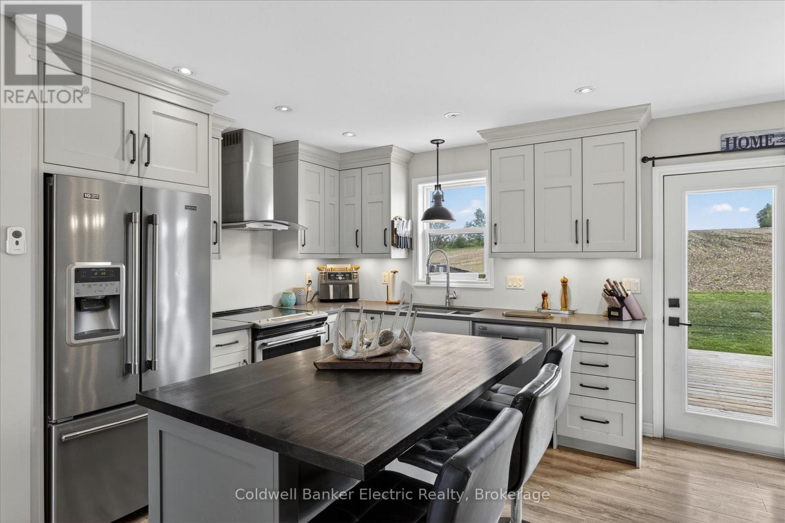 487 11TH CONCESSION W - 9
