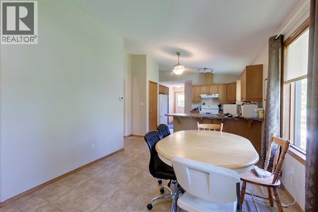 32 1 Avenue SW - 6